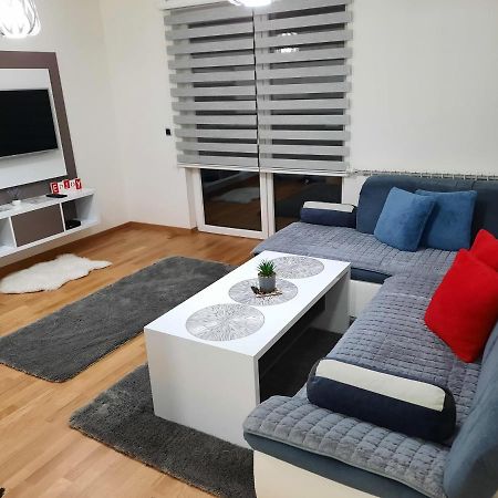 Apartman Bulevar Sarajevo - Free Parking المظهر الخارجي الصورة