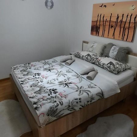 Apartman Bulevar Sarajevo - Free Parking المظهر الخارجي الصورة