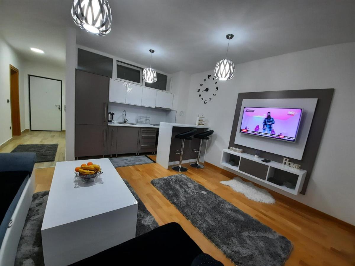 Apartman Bulevar Sarajevo - Free Parking المظهر الخارجي الصورة