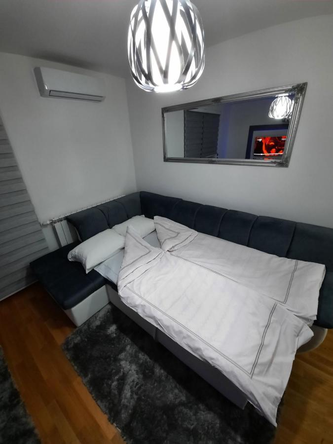 Apartman Bulevar Sarajevo - Free Parking المظهر الخارجي الصورة