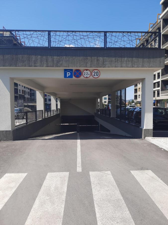Apartman Bulevar Sarajevo - Free Parking المظهر الخارجي الصورة