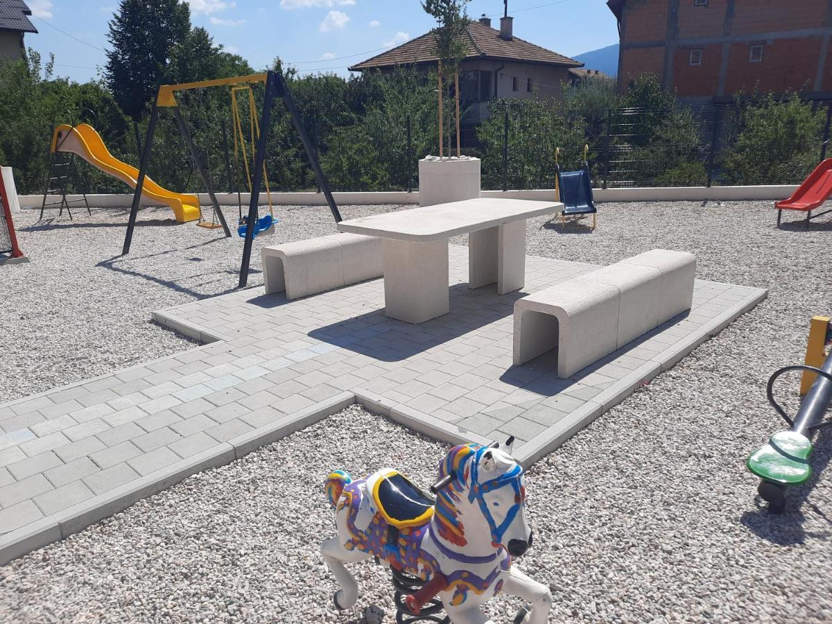 Apartman Bulevar Sarajevo - Free Parking المظهر الخارجي الصورة