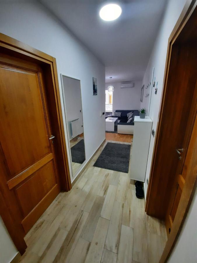 Apartman Bulevar Sarajevo - Free Parking المظهر الخارجي الصورة