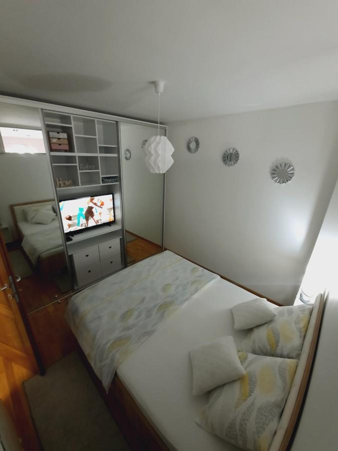 Apartman Bulevar Sarajevo - Free Parking المظهر الخارجي الصورة