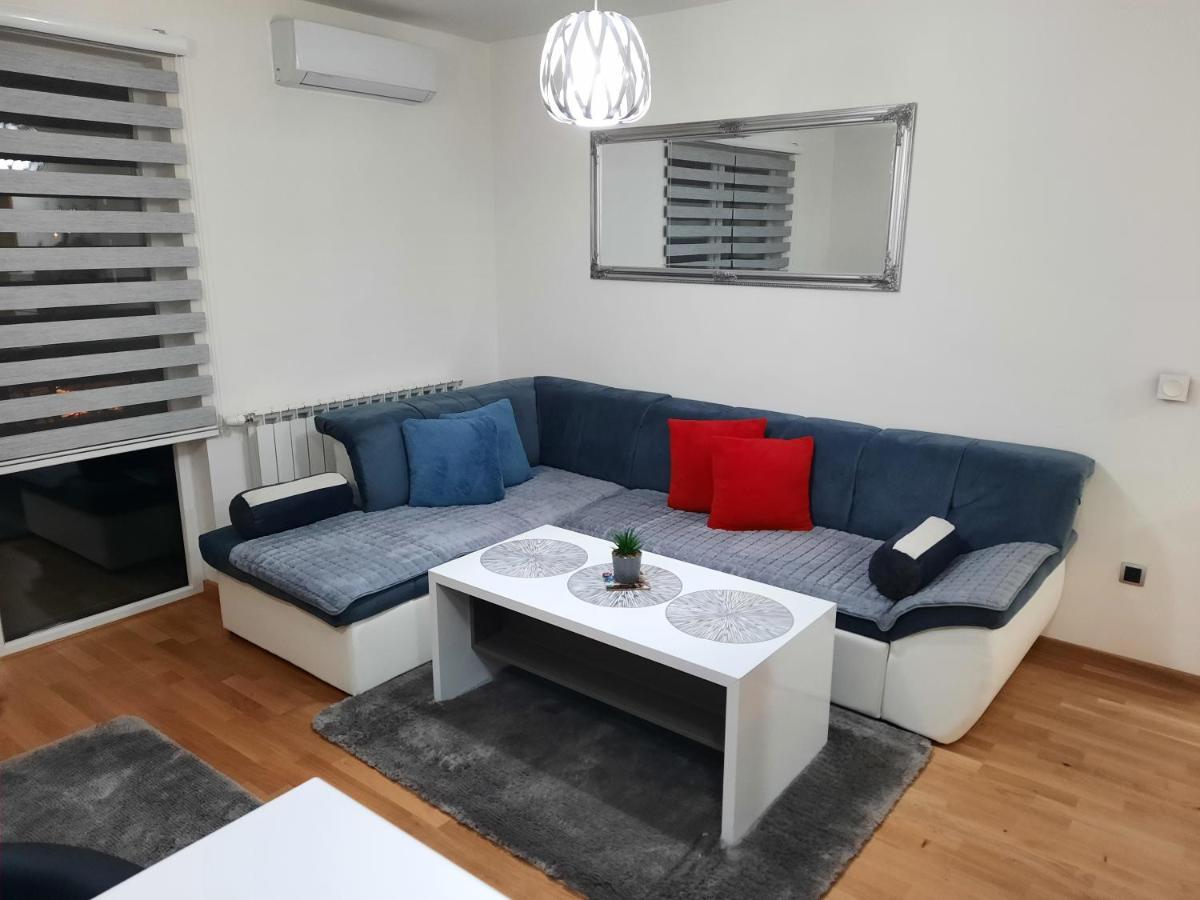 Apartman Bulevar Sarajevo - Free Parking المظهر الخارجي الصورة