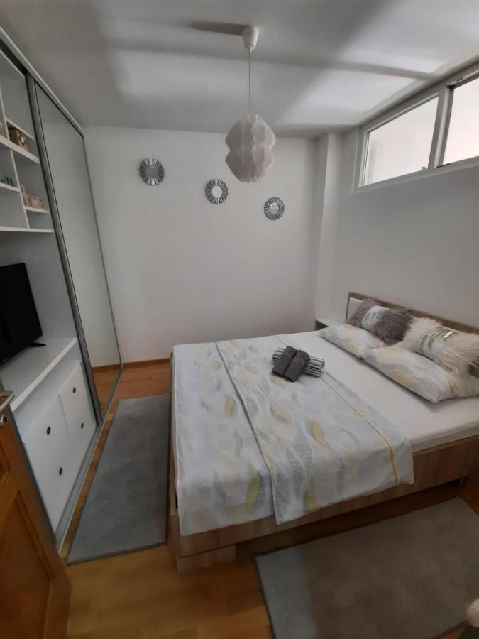 Apartman Bulevar Sarajevo - Free Parking المظهر الخارجي الصورة